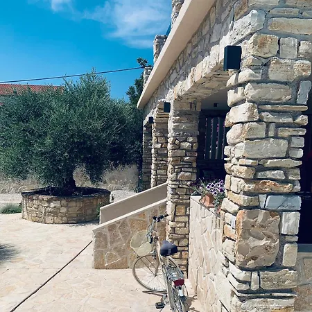Vi La Mare With Heated Pool Apartment