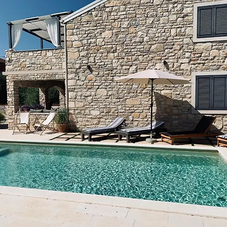 Vi La Mare - Mediterranes Apartment-feeling Mit Poolgenuss Appartement *