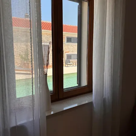 Apartman Vi La Mare - Mediterranes Apartment-feeling Mit Poolgenuss Zadar