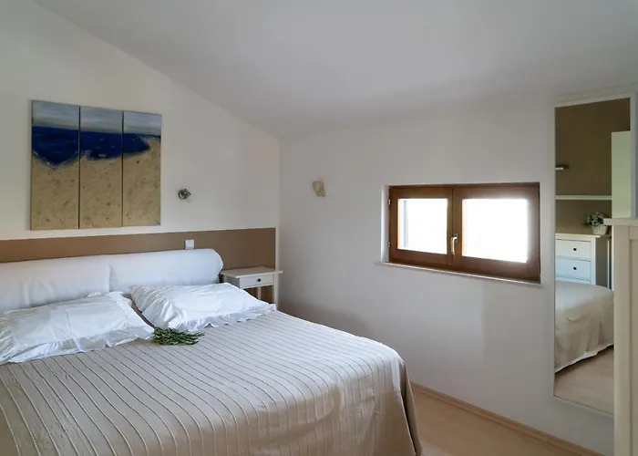 Appartamento Vi La Mare - Mediterranes Apartment-feeling Mit Poolgenuss