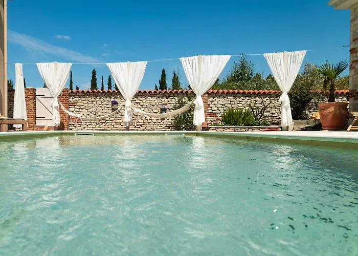 Vi La Mare - Mediterranes Apartment-feeling Mit Poolgenuss *