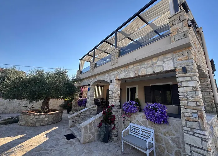 Vi La Mare - Mediterranes Apartment-feeling Mit Poolgenuss